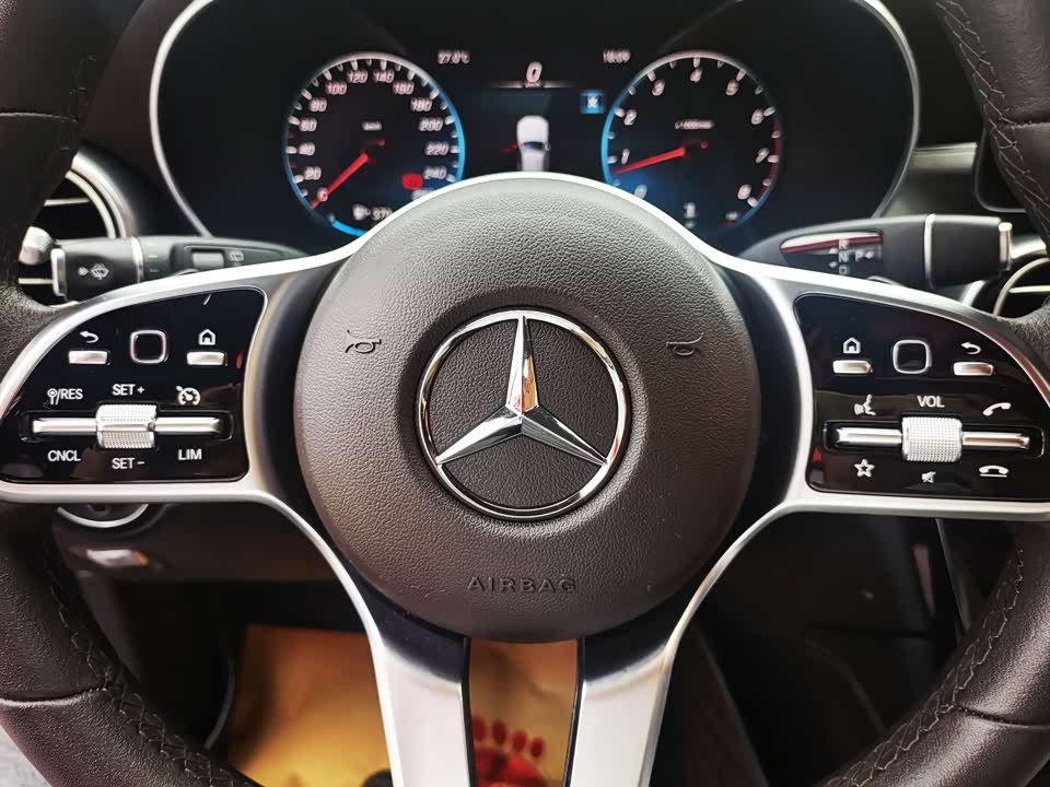 Mercedes-Benz GLC Mercedes-Benz GLC