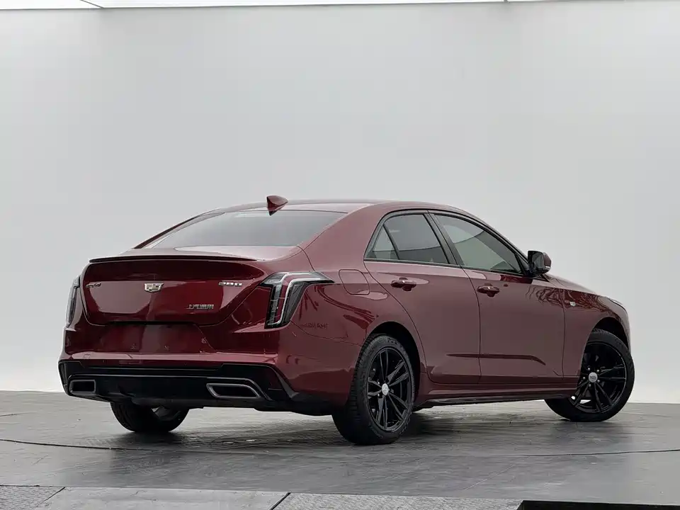 Cadillac CT4