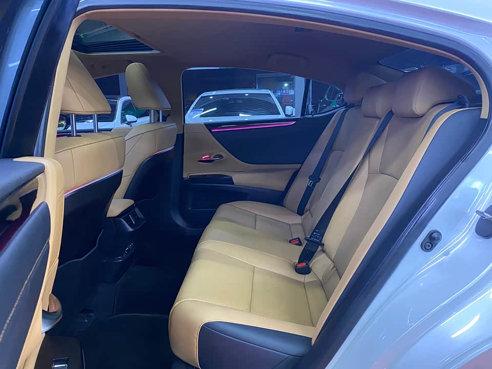 Lexus ES Lexus ES