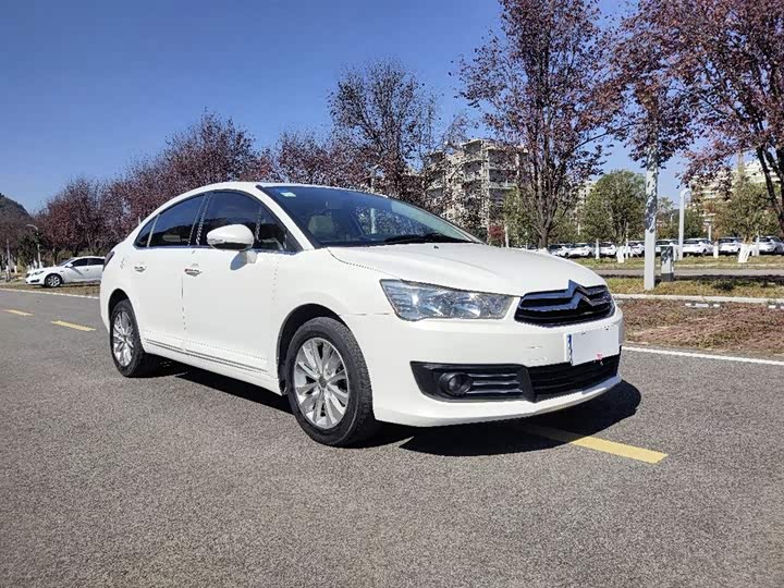 世嘉2014款 vts版 1.6l 自动品享型