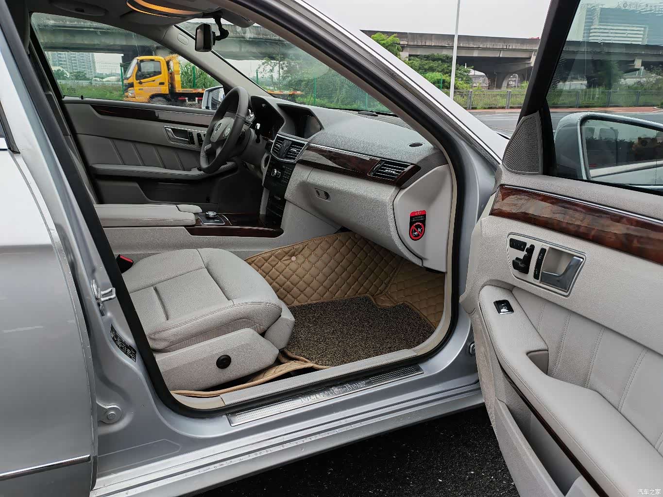 Mercedes-Benz E-Class, 2013 9