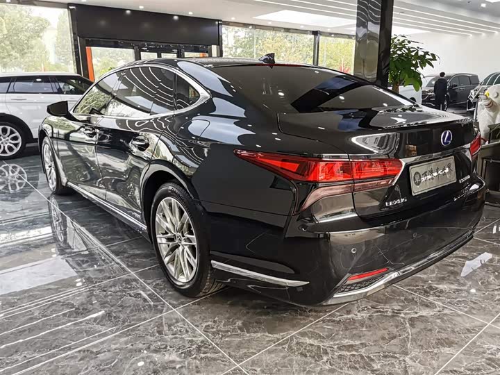 【济宁】雷克萨斯ls 2021款 500h 豪华版_95.2800_二手车之家