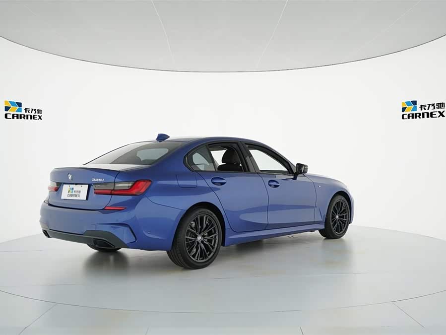 宝马3系 2021款 325i m运动曜夜套装