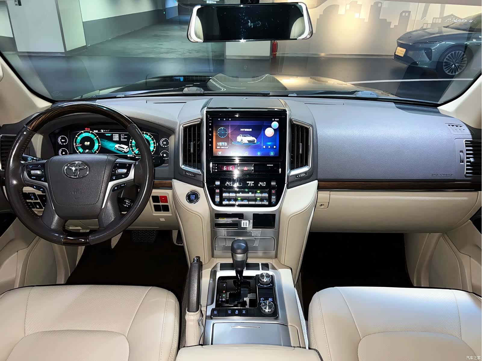 Toyota Land Cruiser, 2019 11