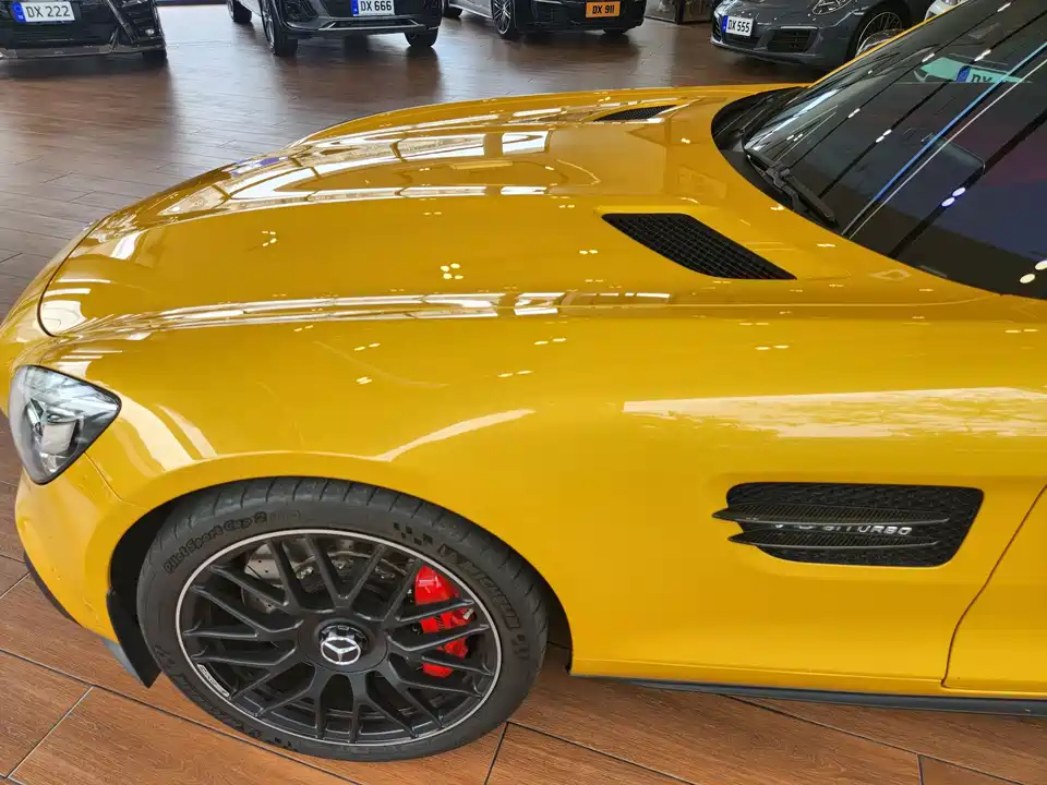 Mercedes-Benz AMG GT Mercedes-Benz AMG GT