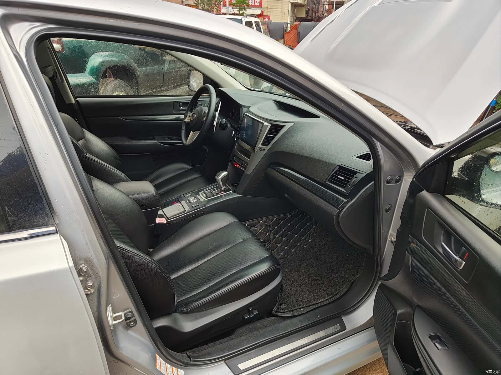 Subaru Legacy, 2010 19