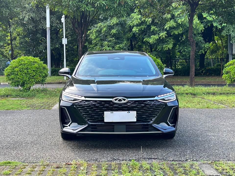 Chery Arrizo 8