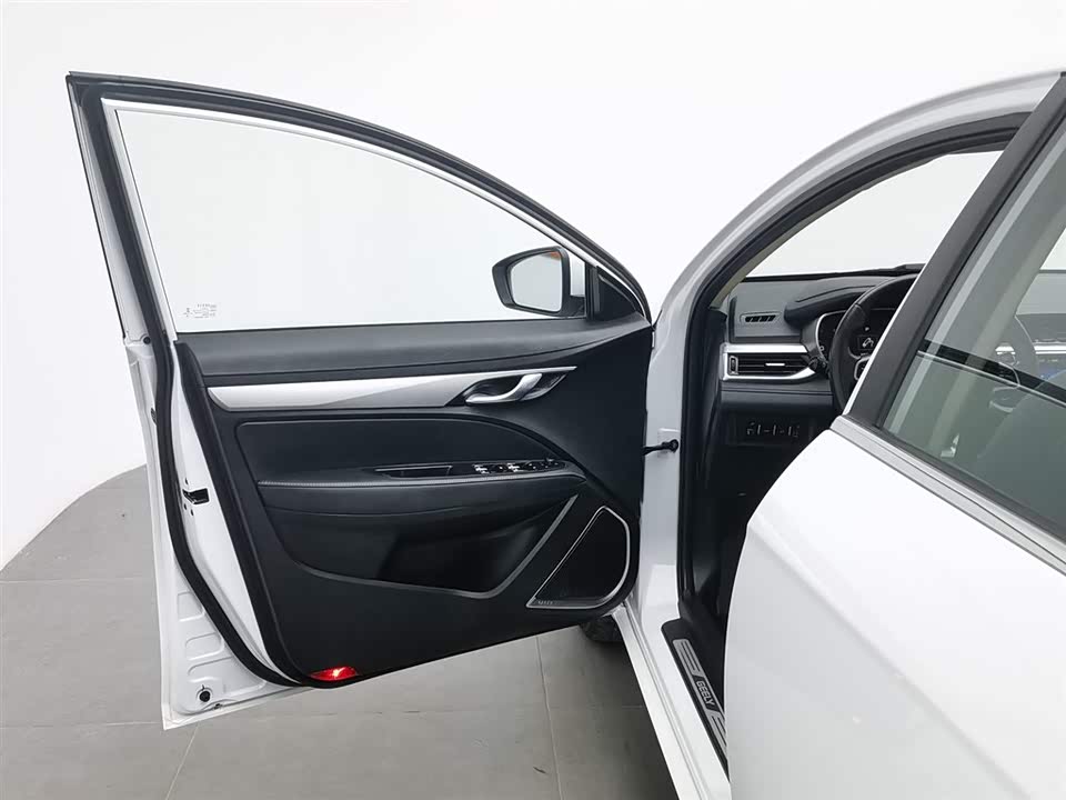 Geely Emgrand Geely Emgrand