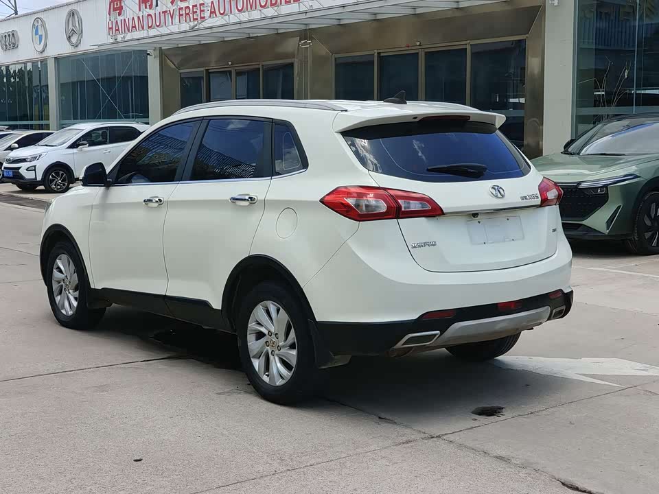 BAIC Shenbao X65