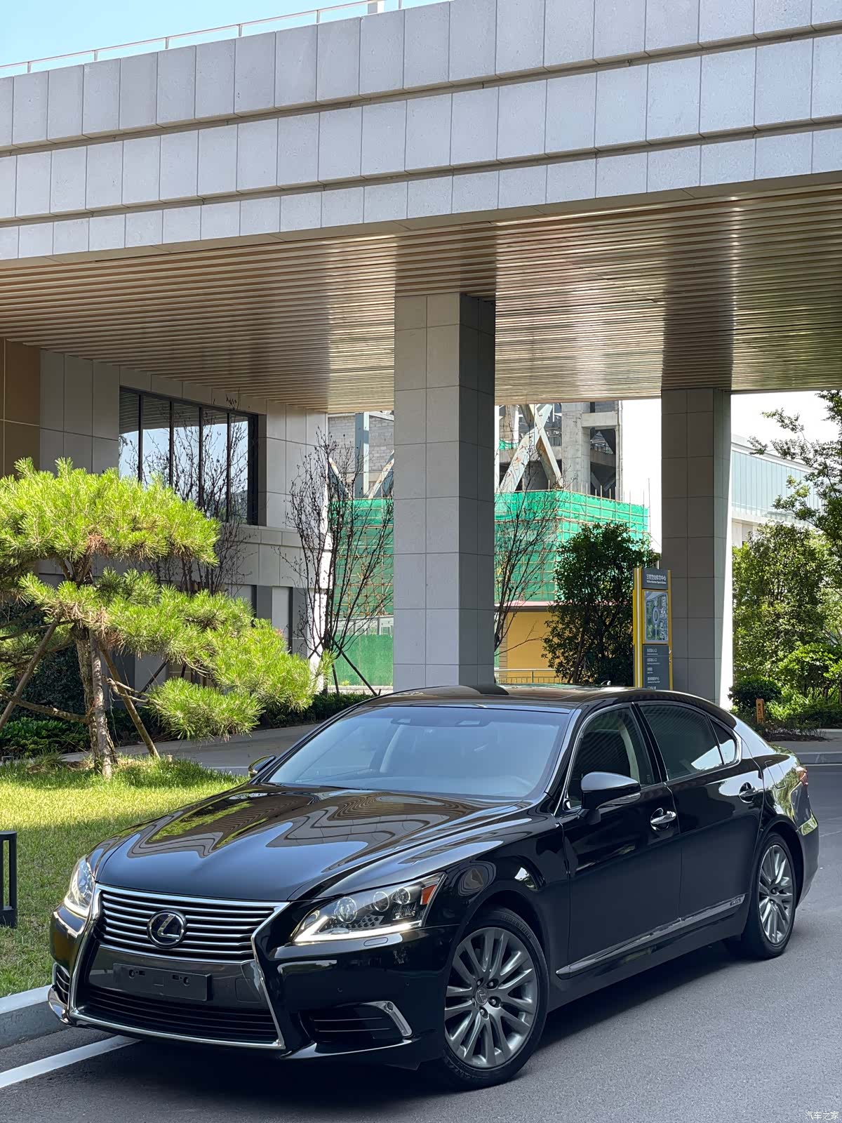 Lexus LS, 2014 2