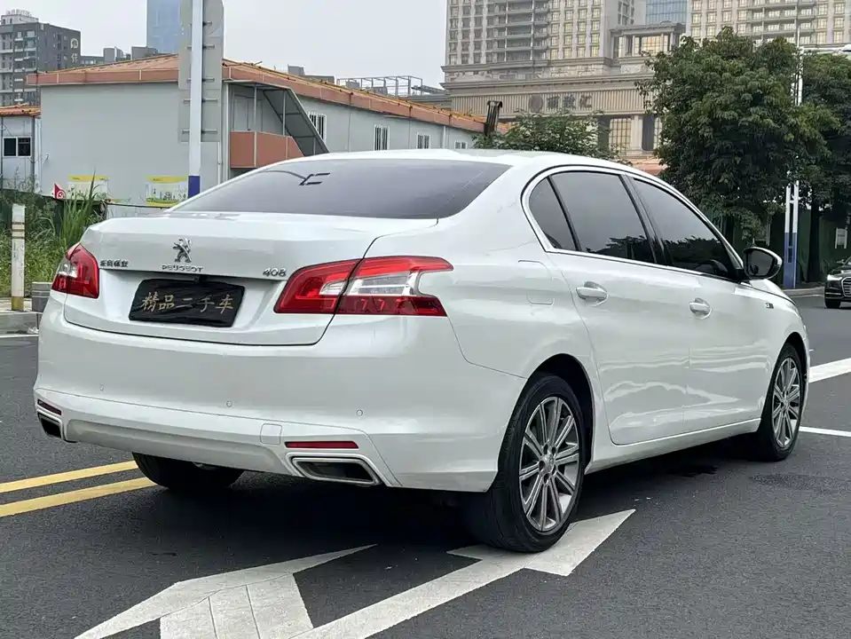 Peugeot 408