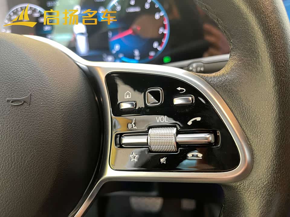 Mercedes-Benz GLB Mercedes-Benz GLB