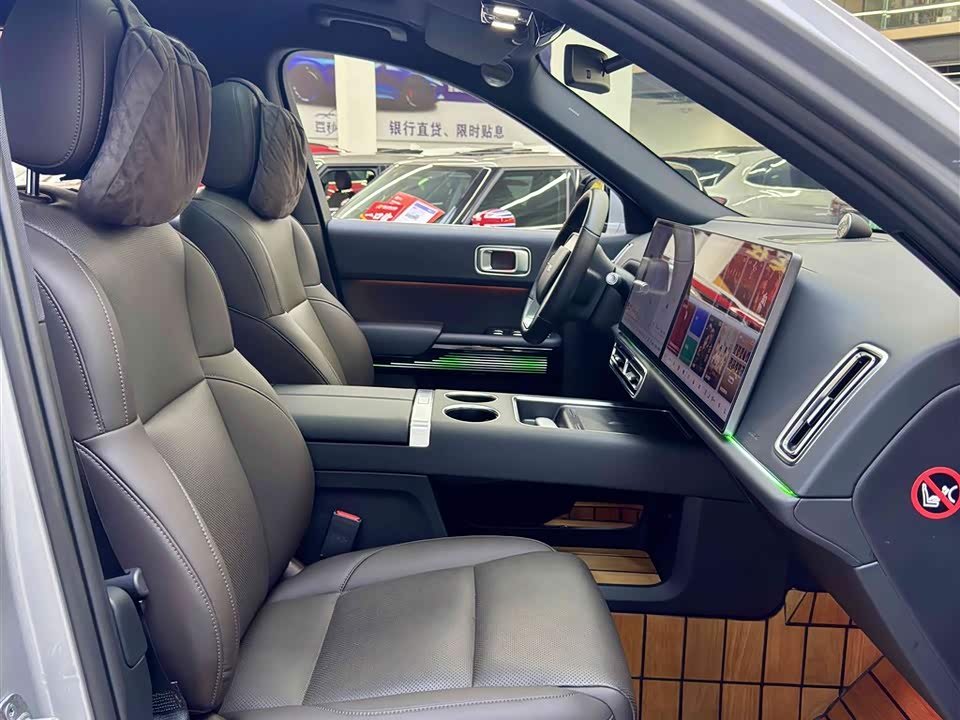 Li Auto Ideal L8