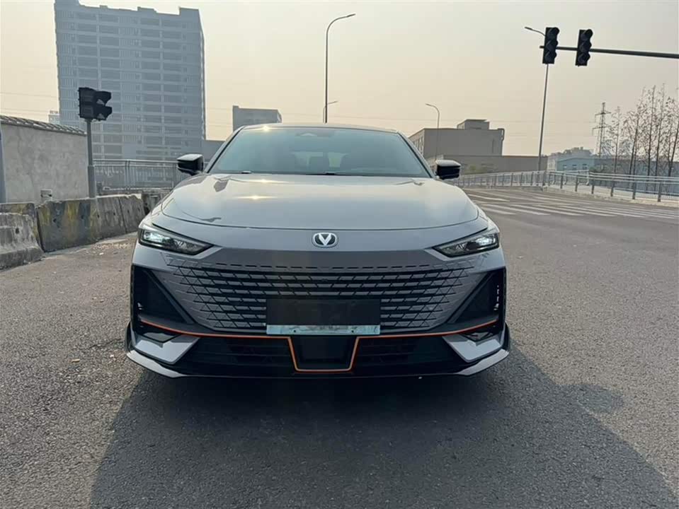 Changan UNI-V Changan UNI-V