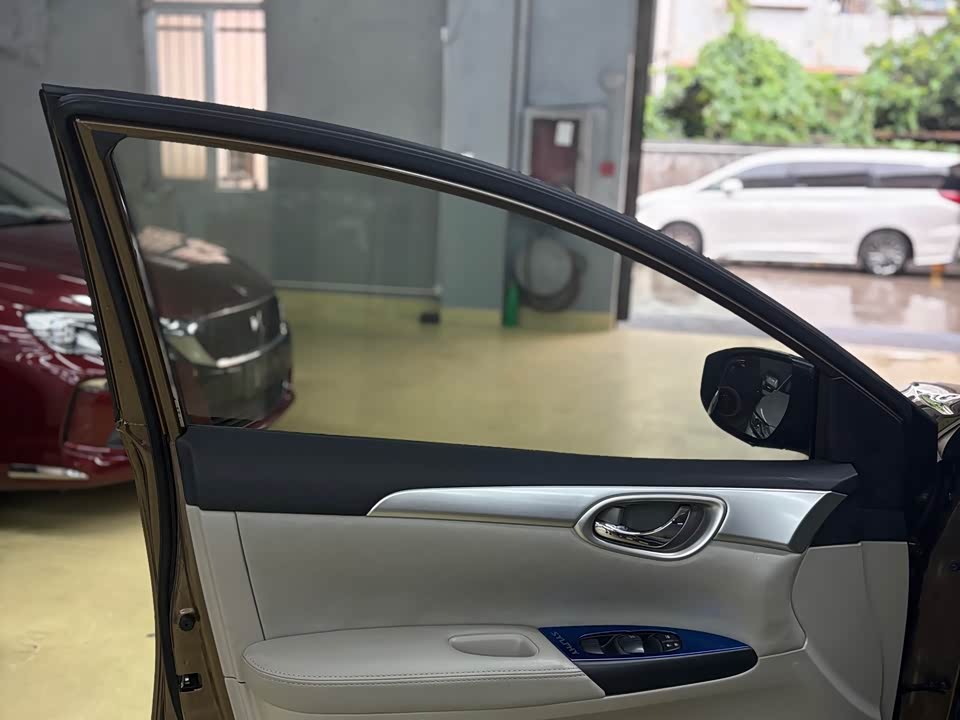 Nissan Xuan Yi Nissan Xuan Yi