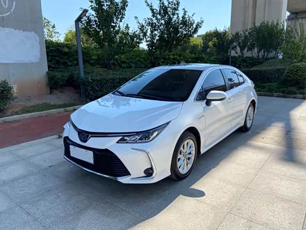 卡罗拉 2021款 双擎 1.8l e-cvt精英版