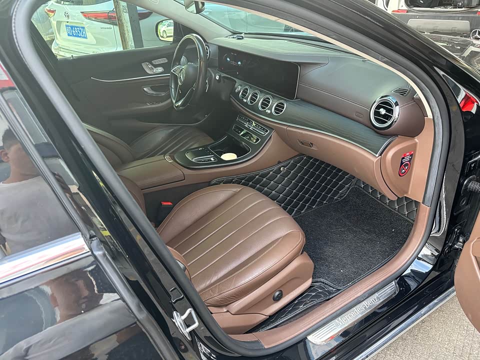 Mercedes-Benz E-class Mercedes-Benz E-class
