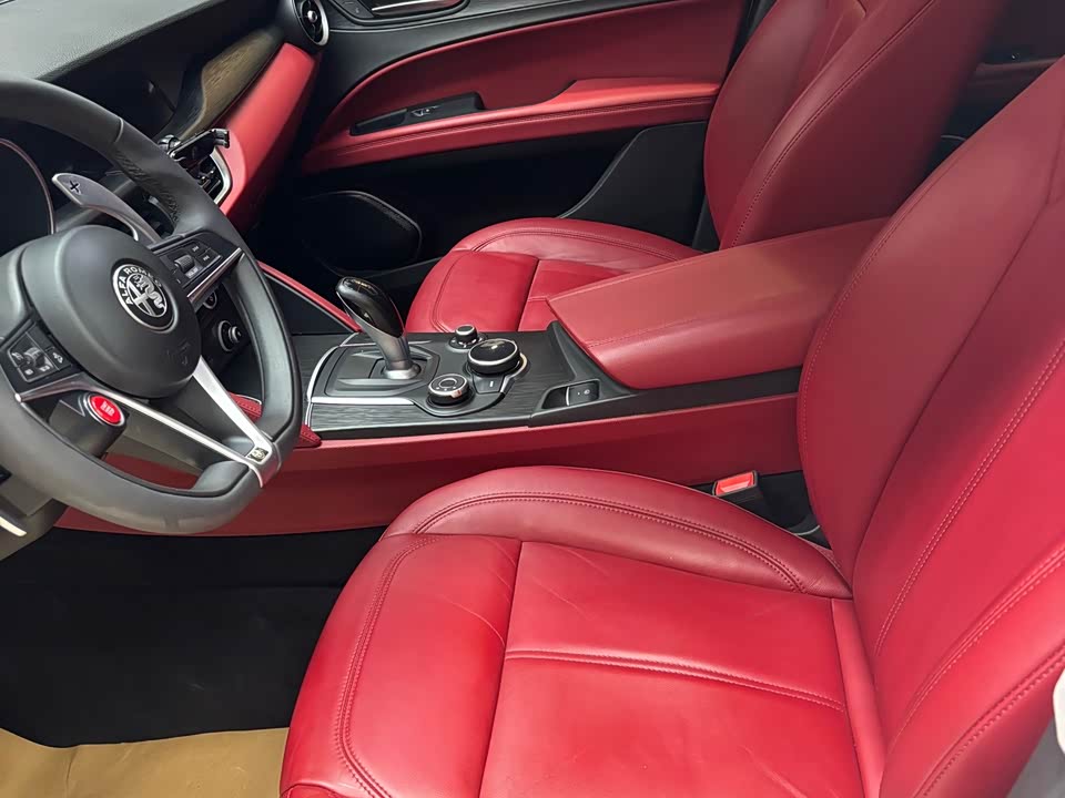Alfa Romeo Stelvio Alfa Romeo Stelvio