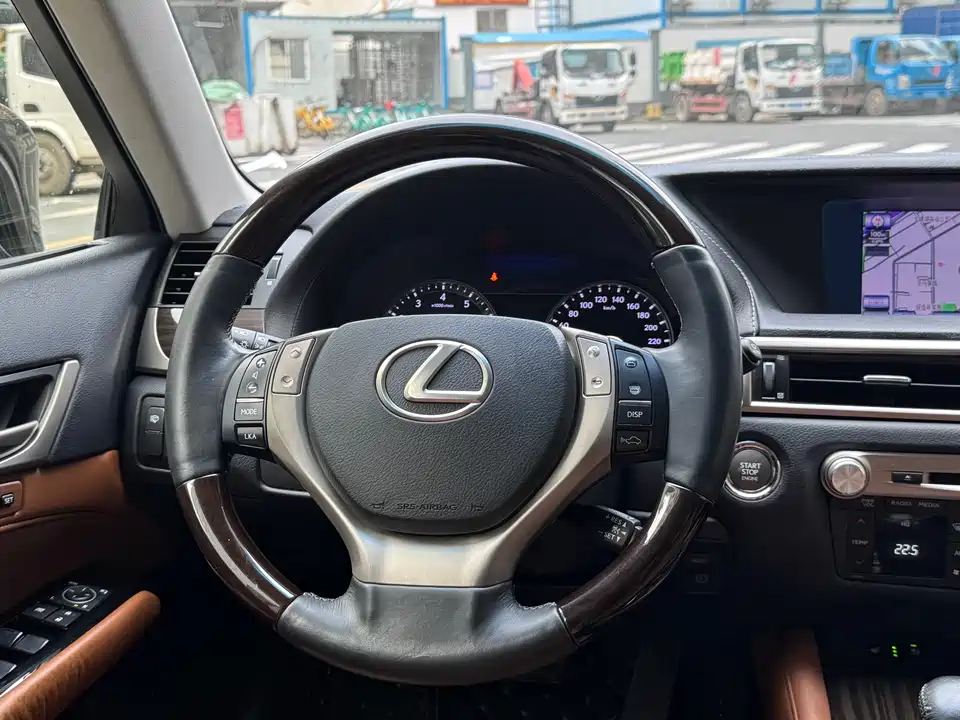Lexus GS