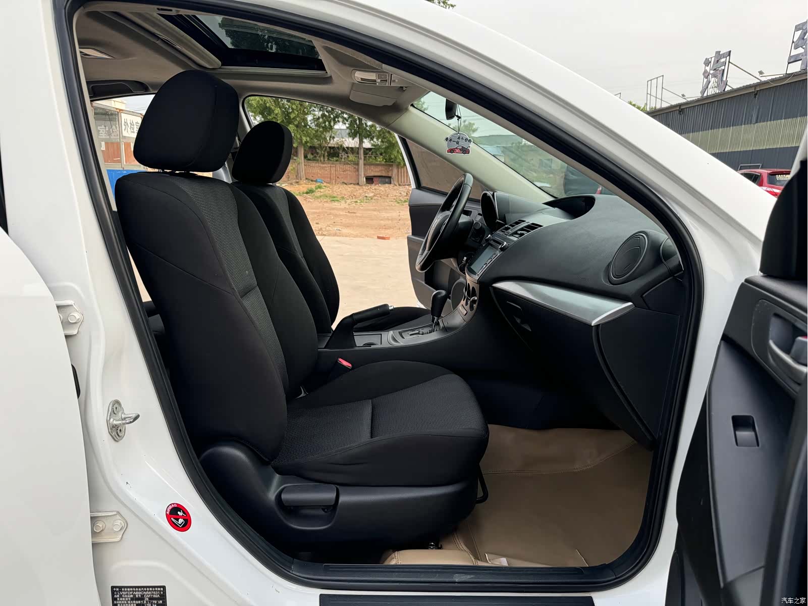 Mazda 3, 2013 6