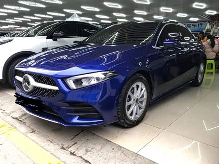 奔驰a级 2020款 改款 a 200 l 运动轿车时尚型