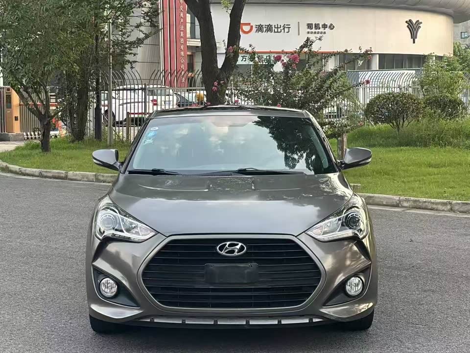 Hyundai Veloster