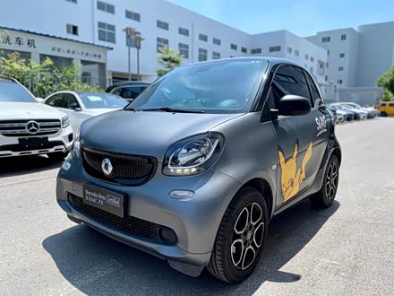 smart fortwo 2019款 0.9t 66千瓦硬顶风擎版 国vi