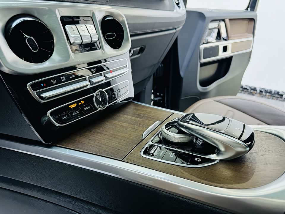 Mercedes-Benz G-class Mercedes-Benz G-class