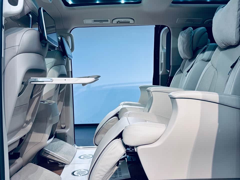 Mercedes-Benz V-class Mercedes-Benz V-class