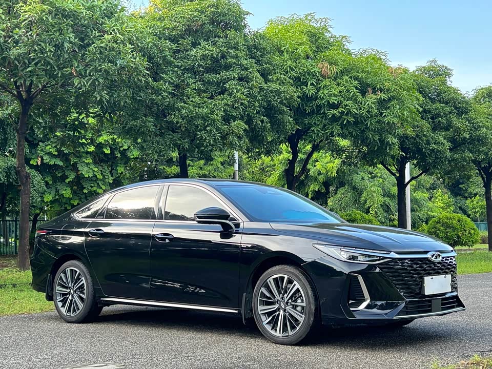 Chery Arrizo 8