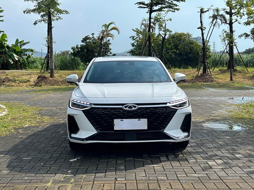Chery Arrizo 8