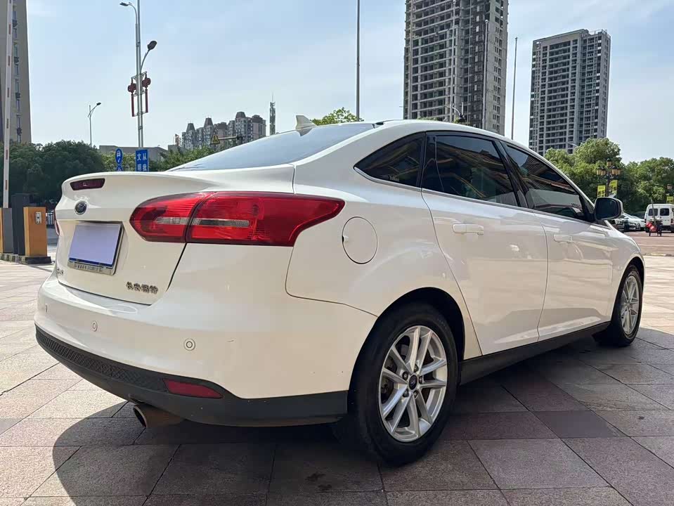 Ford Fox
