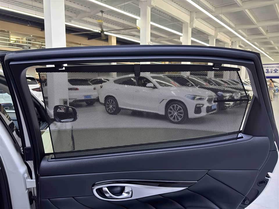 Infiniti Q70 Infiniti Q70