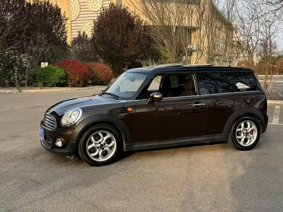 MINI CLUBMAN