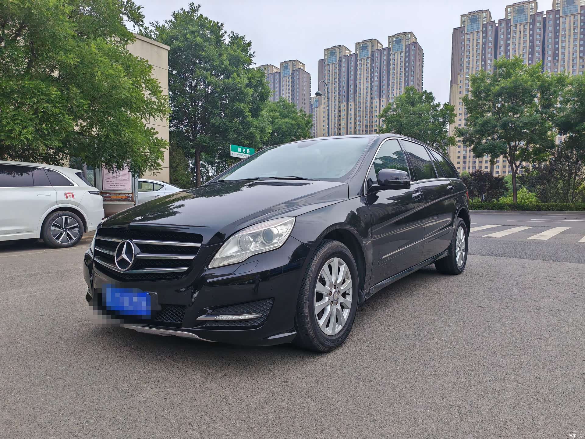 Mercedes-Benz R-Class, 2012 1