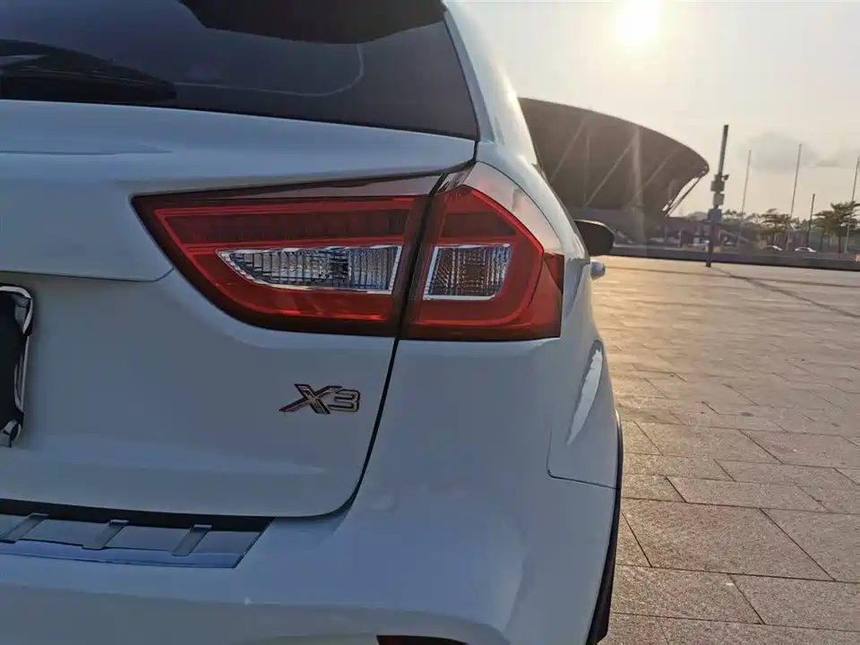 Geely Vision X3