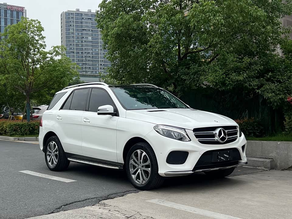 Mercedes-Benz GLE Mercedes-Benz GLE