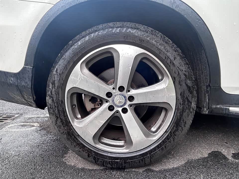 Mercedes-Benz GLC Mercedes-Benz GLC