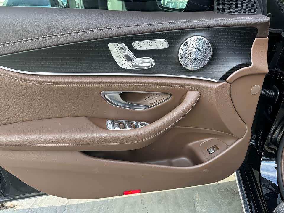 Mercedes-Benz E-class Mercedes-Benz E-class