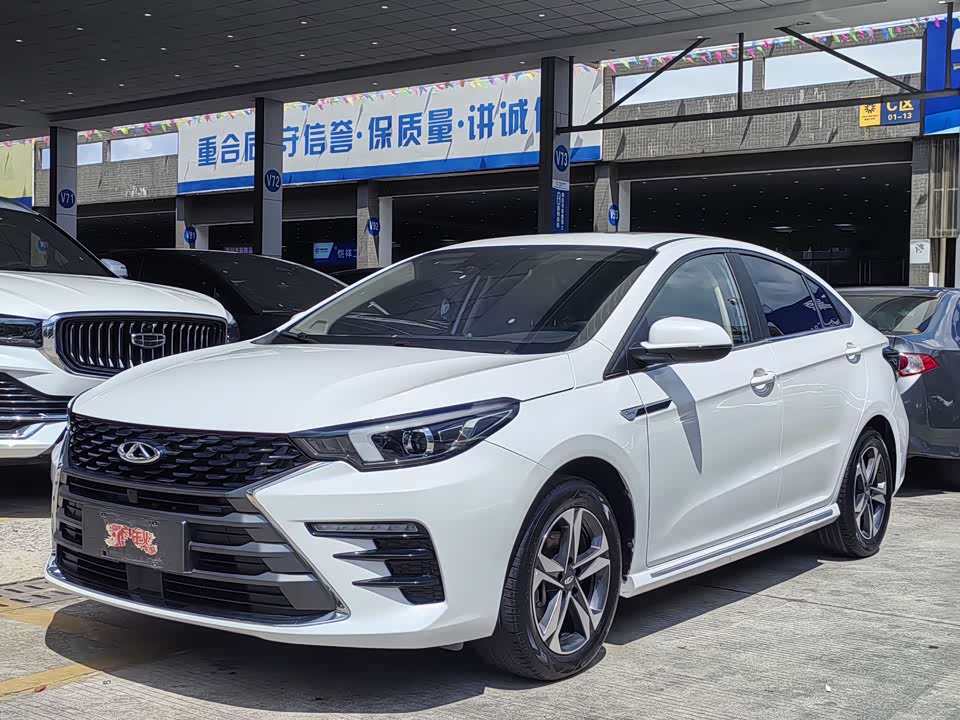 Chery Arrizo 5 PLUS Chery Arrizo 5 PLUS