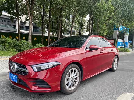 奔驰a级 2021款 a 200 l 运动轿车时尚型