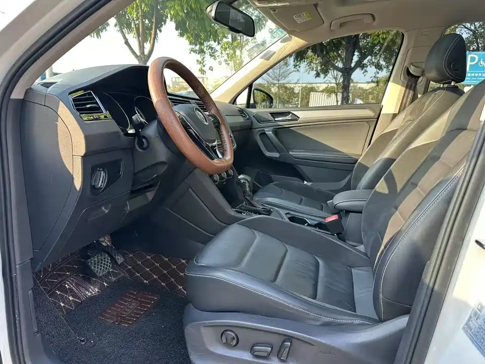 Volkswagen Tiguan L