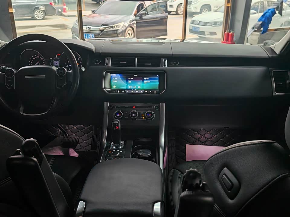 Land Rover Range Rover Sport Land Rover Range Rover Sport