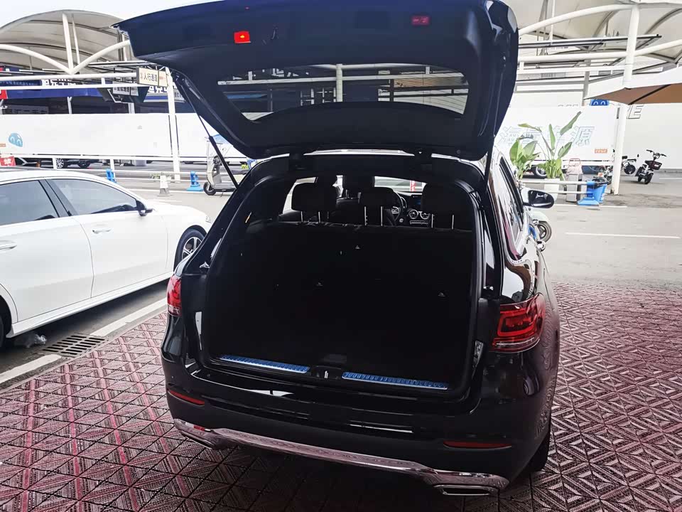 Mercedes-Benz GLC Mercedes-Benz GLC