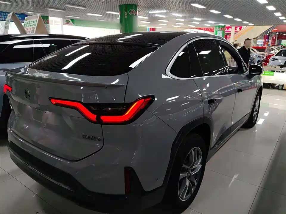 NIO EC6