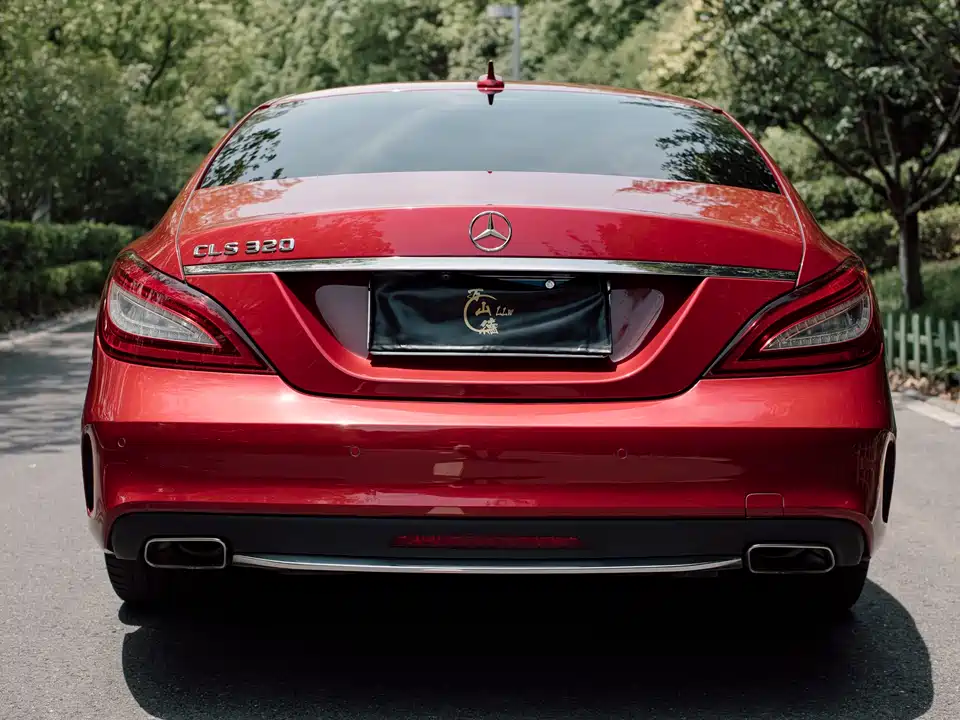 Mercedes-Benz CLS Mercedes-Benz CLS