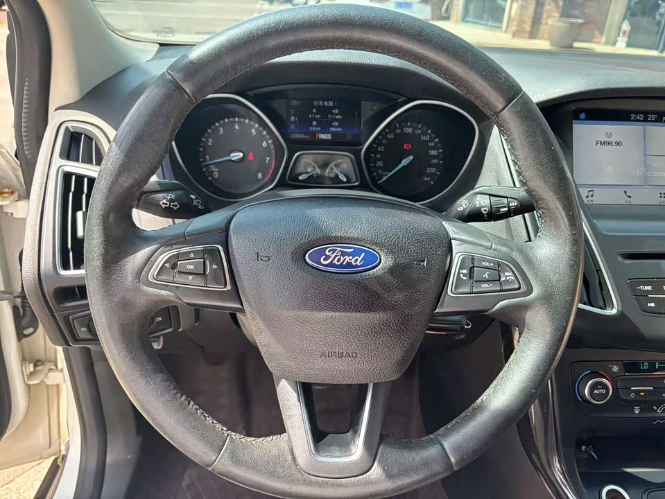 Ford Fox