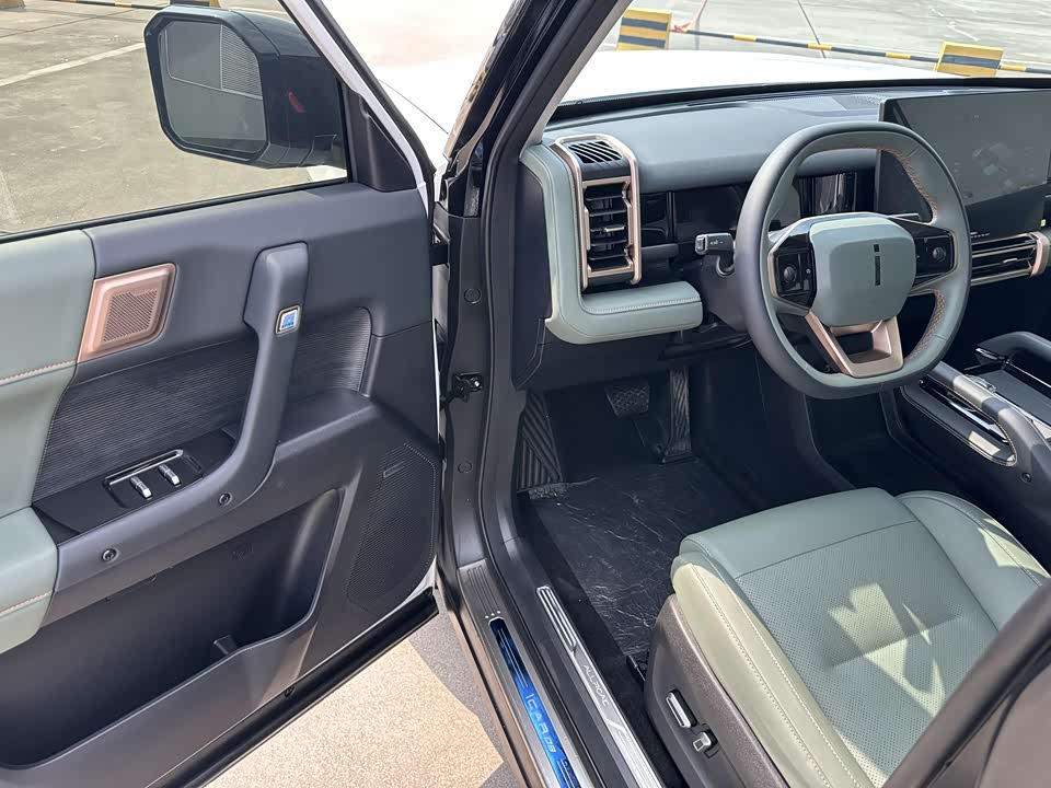iCar 03 iCar 03