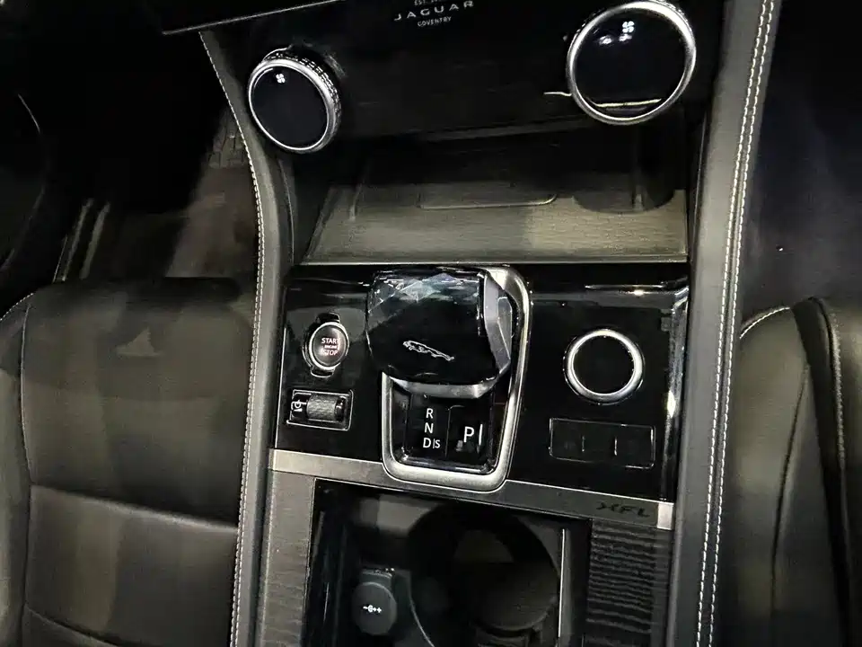 Jaguar XFL Jaguar XFL