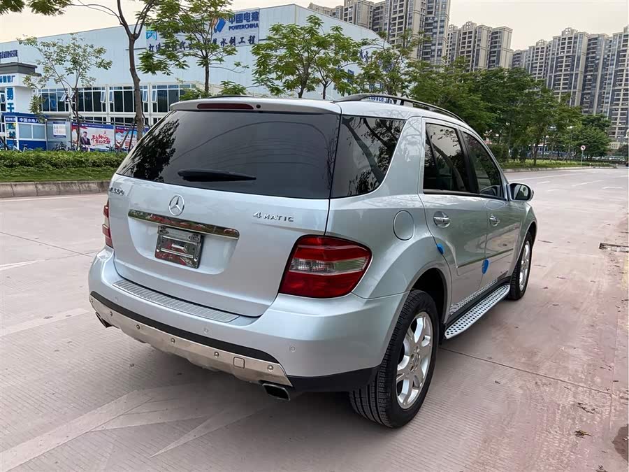 奔驰m级 2006款 ml 500